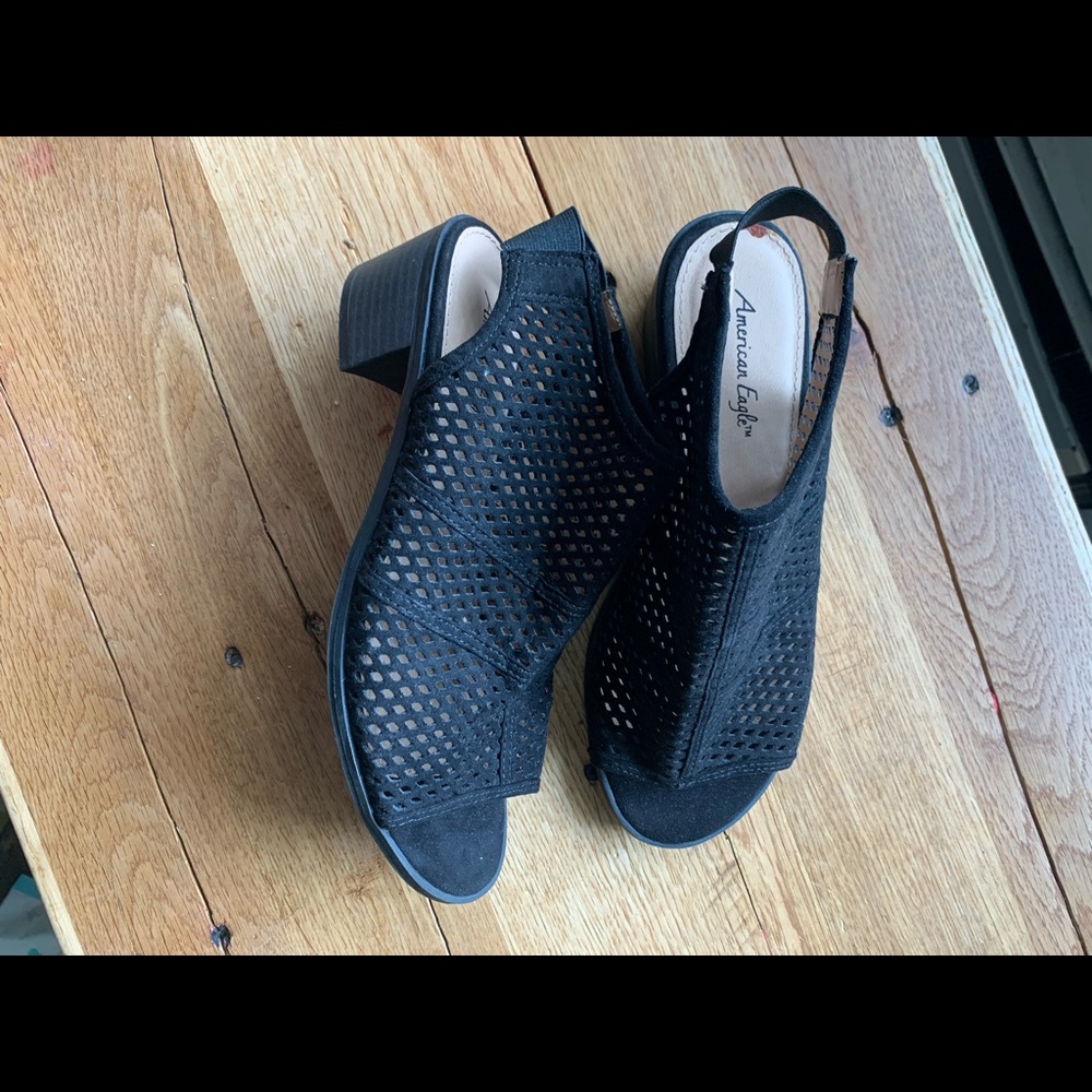 American Eagle sandal 8 wide